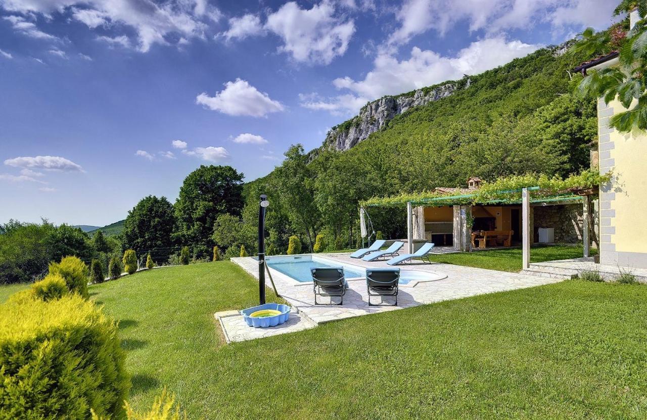 Villa Bella Lupoglav  Esterno foto
